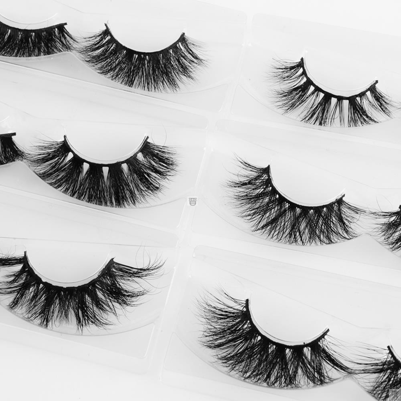 Luxurious eyelashes, 100% Mink Eyelashes, 25mm Wispy Fluffy Fake Lashes, for a Showstopping Look, False Eyelashes, velvet, makeup tols, women lashes, beautiful eyelashes, lash, lash accessory , false lashes, velvet, beauty store, beauty tools, party accessories , fluffy lashes, fake lashes